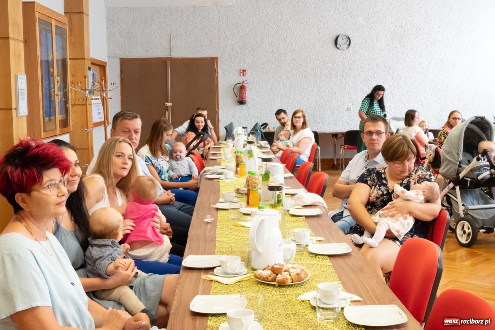 Zdjęcie w galerii na portalu naszraciborz.pl: W Krzyżanowicach przywitano najmłodszych mieszkańców gminy wiadomości z regionu