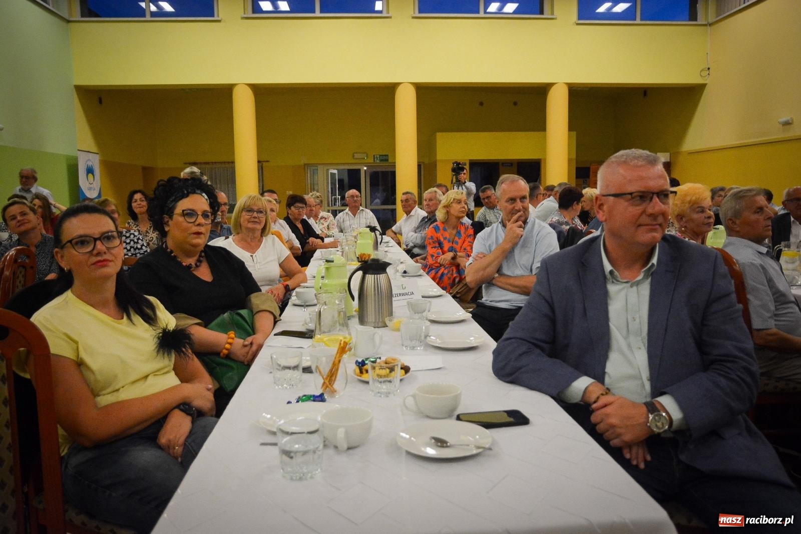 Zdjęcie w galerii na portalu naszraciborz.pl: Dziesięciu wspaniałych. Górnicy z Kobyli wyszli na scenę [FOTO i WIDEO] wiadomości z regionu