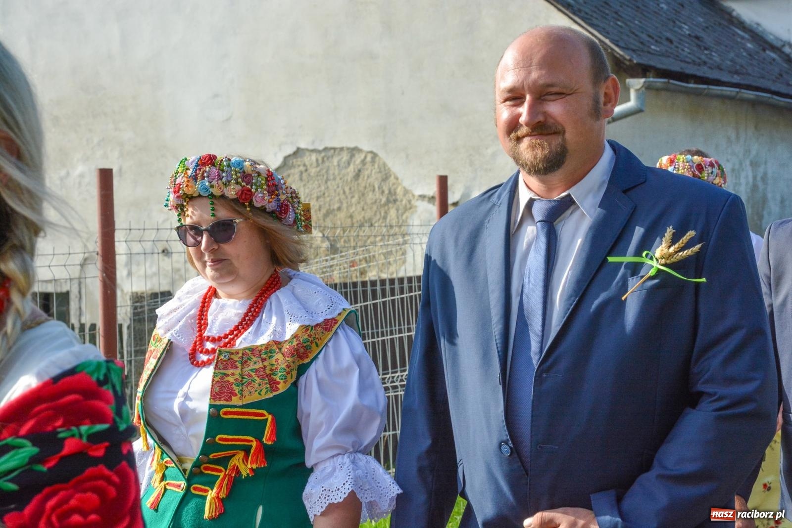 Zdjęcie w galerii na portalu naszraciborz.pl: Dobry futer, silne byki. Brzeźnica korowodem na parafialne dożynki [FOTO i WIDEO] wiadomości z regionu