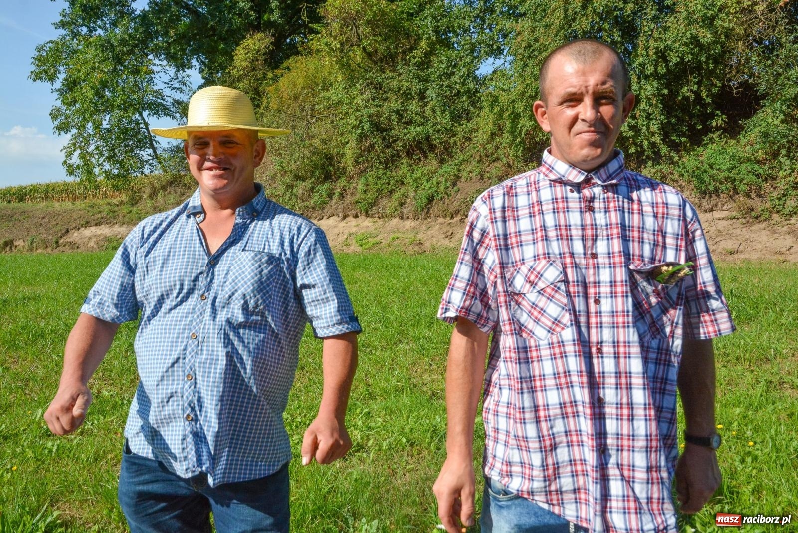 Zdjęcie w galerii na portalu naszraciborz.pl: Dobry futer, silne byki. Brzeźnica korowodem na parafialne dożynki [FOTO i WIDEO] wiadomości z regionu