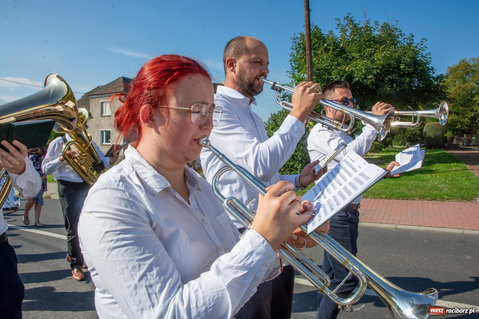 Zdjęcie w galerii na portalu naszraciborz.pl: Dobry futer, silne byki. Brzeźnica korowodem na parafialne dożynki [FOTO i WIDEO] wiadomości z regionu