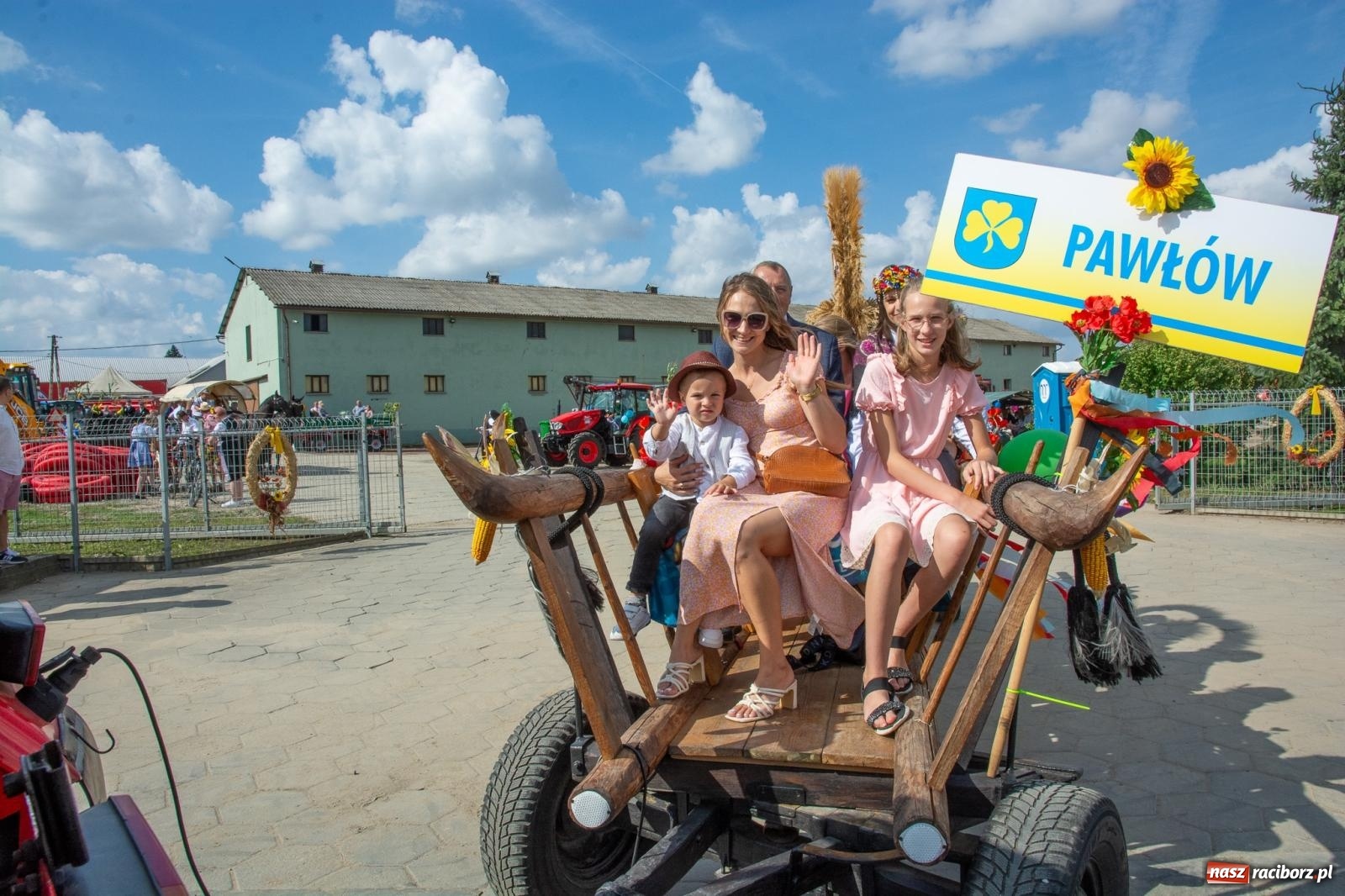 Zdjęcie w galerii na portalu naszraciborz.pl: Dożynkowe ostatki w Pawłowie [FOTO i WIDEO] wiadomości z regionu