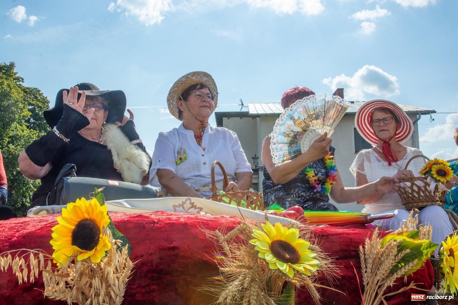 Zdjęcie w galerii na portalu naszraciborz.pl: Dożynki 2023. Gmina Krzanowice świętuje w Bojanowie [FOTO i WIDEO] wiadomości z regionu