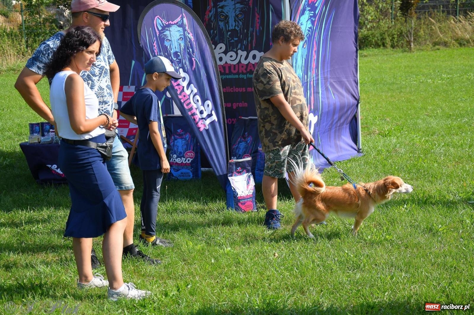 Zdjęcie w galerii na portalu naszraciborz.pl: Dogtrekking - charytatywny marsz z czworonogami [FOTO i WIDEO] wiadomości z regionu