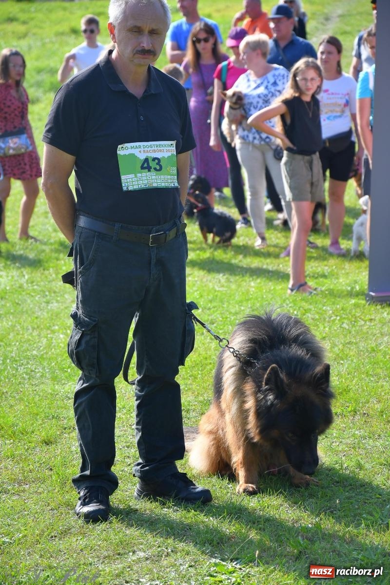 Zdjęcie w galerii na portalu naszraciborz.pl: Dogtrekking - charytatywny marsz z czworonogami [FOTO i WIDEO] wiadomości z regionu