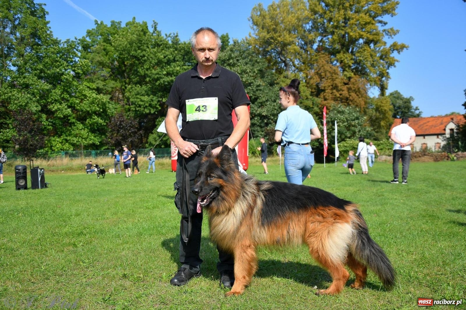 Zdjęcie w galerii na portalu naszraciborz.pl: Dogtrekking - charytatywny marsz z czworonogami [FOTO i WIDEO] wiadomości z regionu