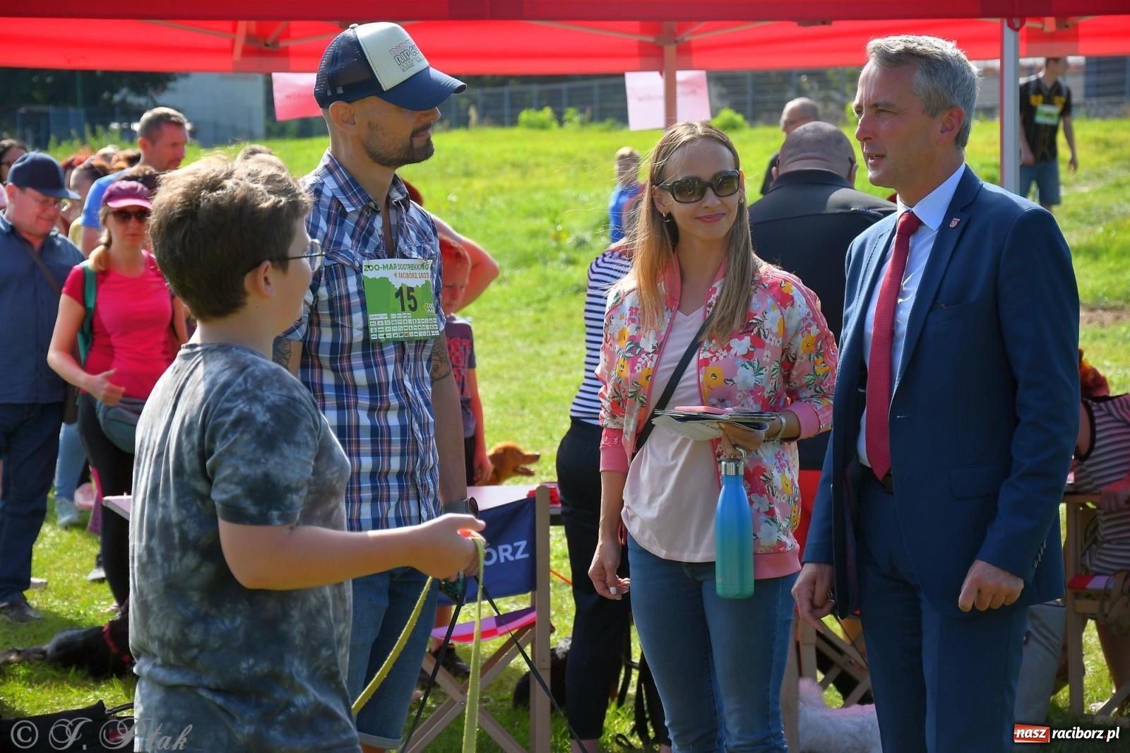 Zdjęcie w galerii na portalu naszraciborz.pl: Dogtrekking - charytatywny marsz z czworonogami [FOTO i WIDEO] wiadomości z regionu