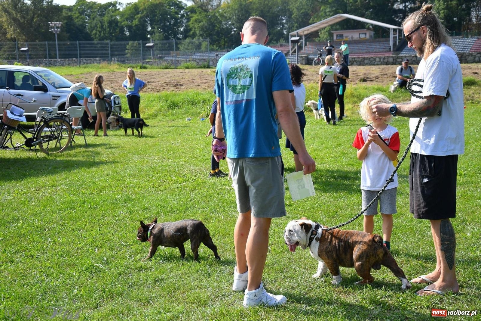 Zdjęcie w galerii na portalu naszraciborz.pl: Dogtrekking - charytatywny marsz z czworonogami [FOTO i WIDEO] wiadomości z regionu