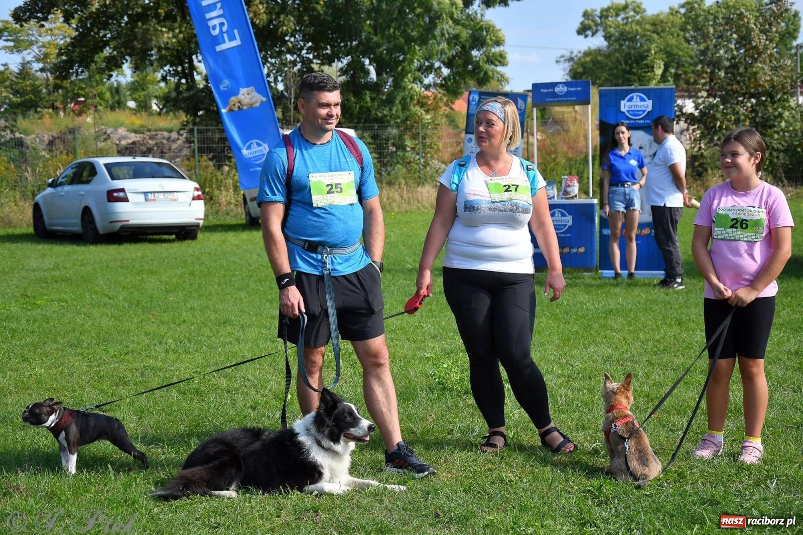 Zdjęcie w galerii na portalu naszraciborz.pl: Dogtrekking - charytatywny marsz z czworonogami [FOTO i WIDEO] wiadomości z regionu