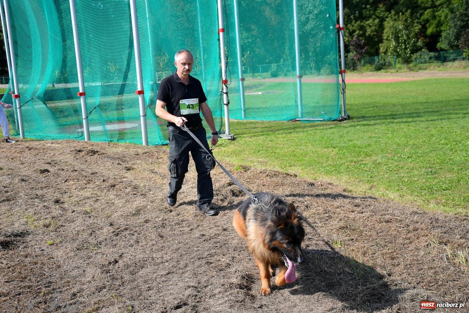 Zdjęcie w galerii na portalu naszraciborz.pl: Dogtrekking - charytatywny marsz z czworonogami [FOTO i WIDEO] wiadomości z regionu