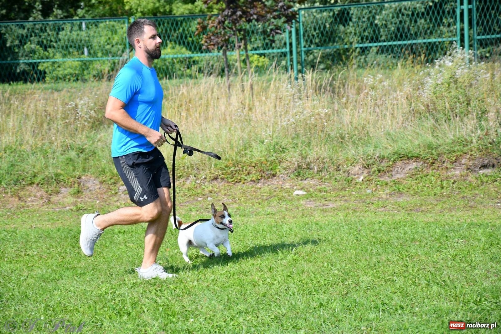 Zdjęcie w galerii na portalu naszraciborz.pl: Dogtrekking - charytatywny marsz z czworonogami [FOTO i WIDEO] wiadomości z regionu