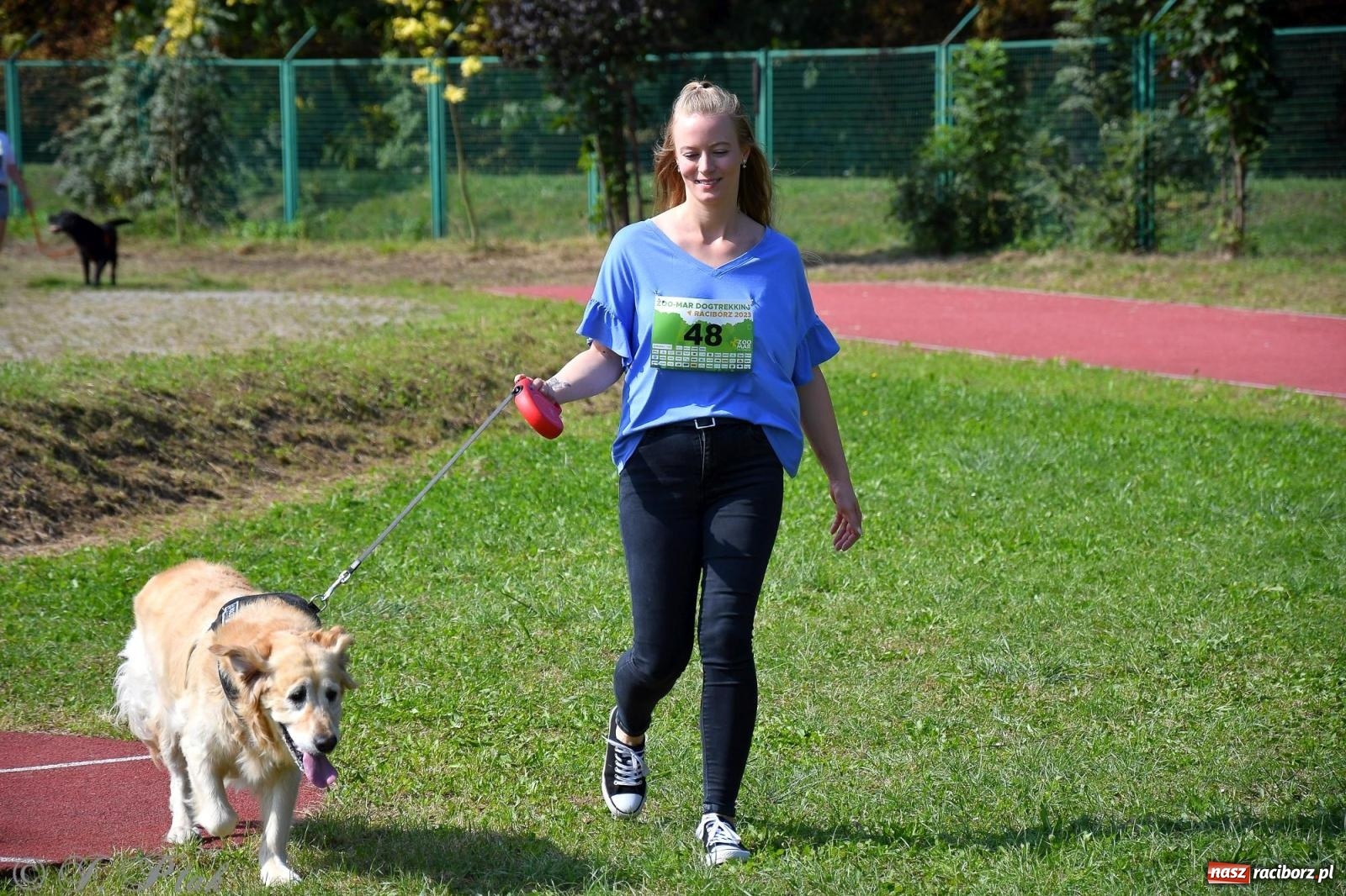 Zdjęcie w galerii na portalu naszraciborz.pl: Dogtrekking - charytatywny marsz z czworonogami [FOTO i WIDEO] wiadomości z regionu