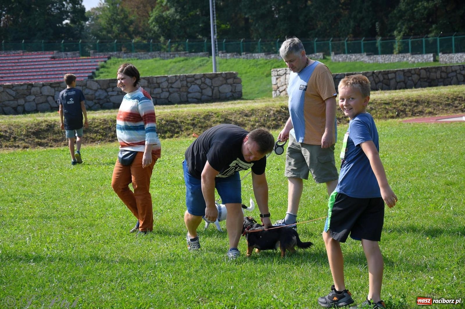Zdjęcie w galerii na portalu naszraciborz.pl: Dogtrekking - charytatywny marsz z czworonogami [FOTO i WIDEO] wiadomości z regionu