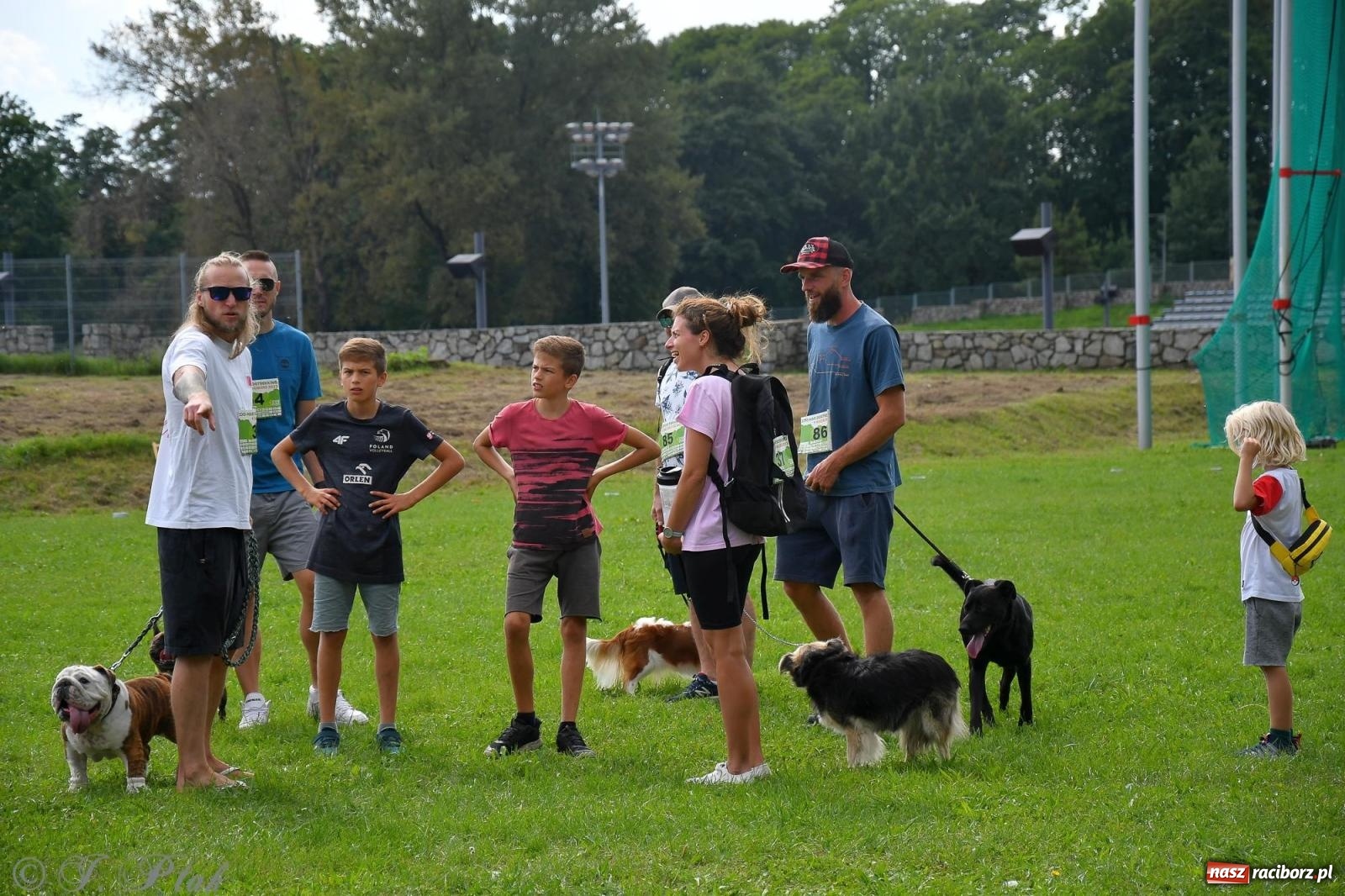 Zdjęcie w galerii na portalu naszraciborz.pl: Dogtrekking - charytatywny marsz z czworonogami [FOTO i WIDEO] wiadomości z regionu