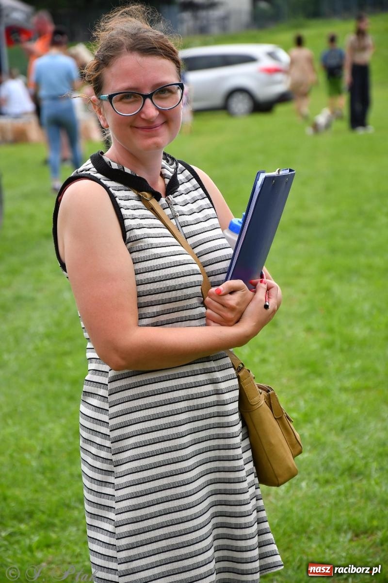 Zdjęcie w galerii na portalu naszraciborz.pl: Dogtrekking - charytatywny marsz z czworonogami [FOTO i WIDEO] wiadomości z regionu
