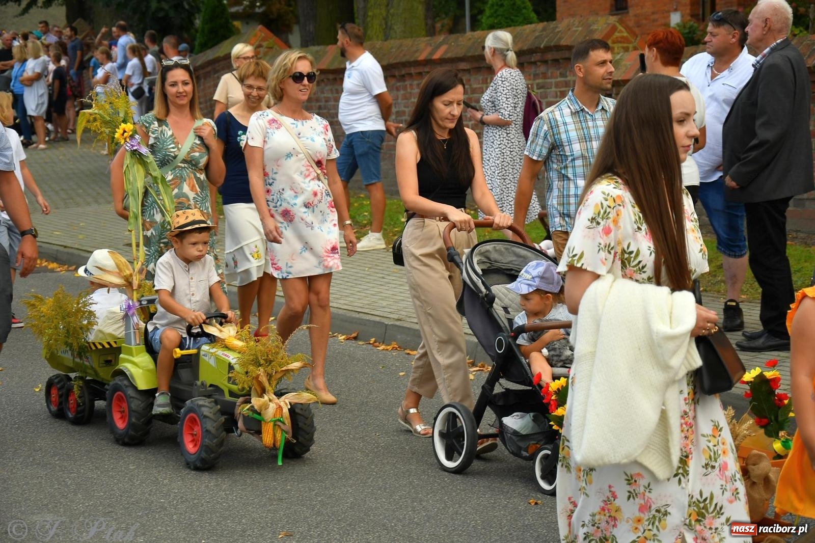 Zdjęcie w galerii na portalu naszraciborz.pl: Racibórz. Markowice dożynki na bis [FOTO] wiadomości z regionu