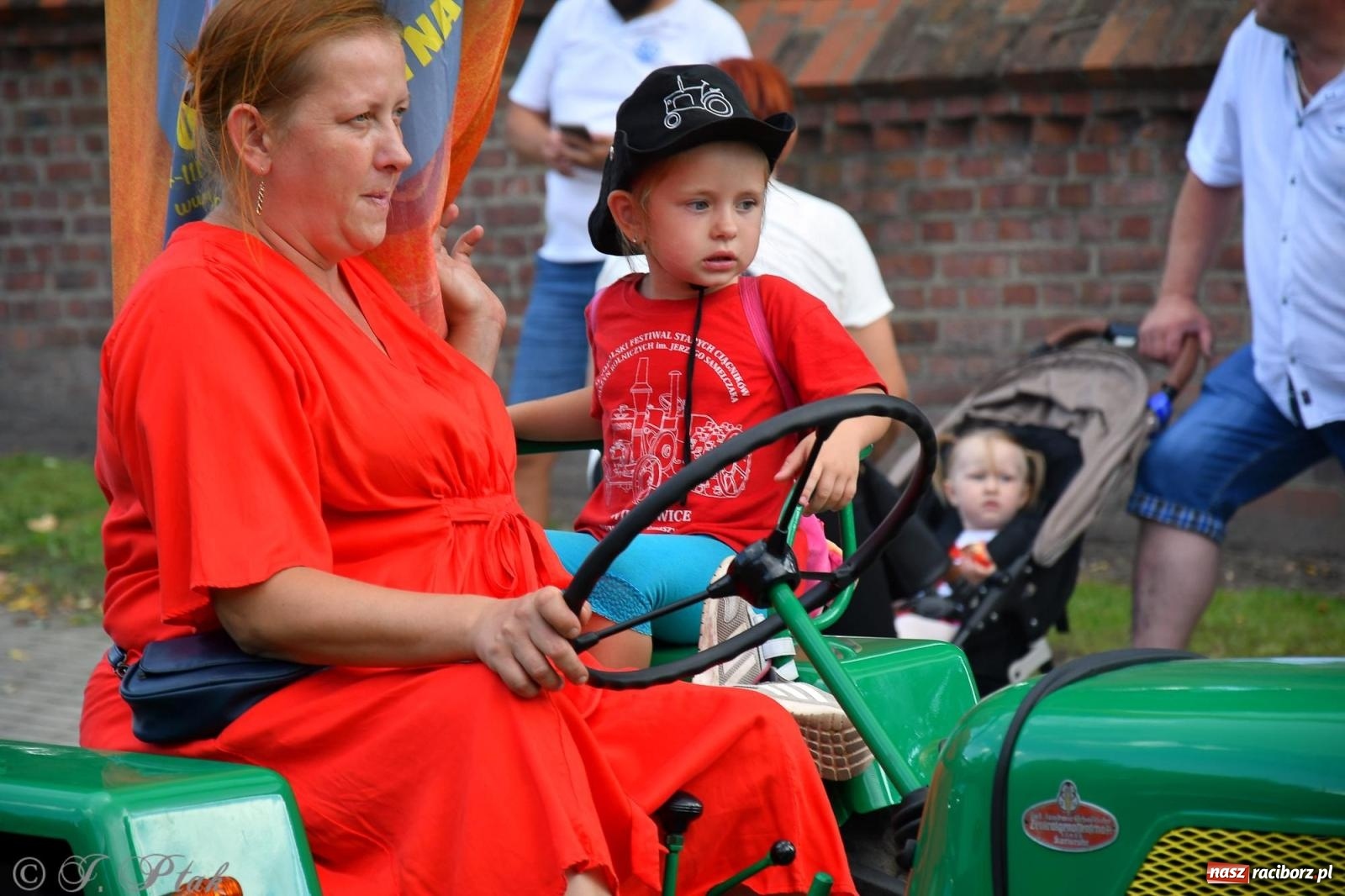 Zdjęcie w galerii na portalu naszraciborz.pl: Racibórz. Markowice dożynki na bis [FOTO] wiadomości z regionu