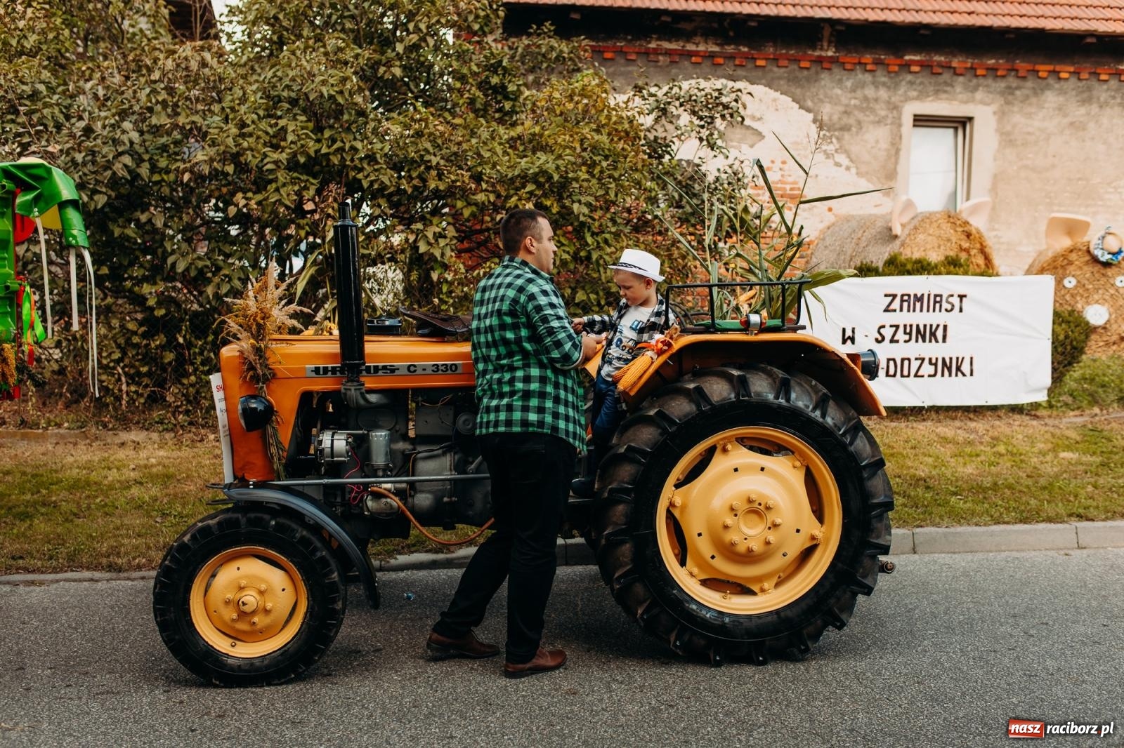 Zdjęcie w galerii na portalu naszraciborz.pl: Po trzech latach dożynki wróciły do Raciborza. Markowice gospodarzem [FOTO i WIDEO] wiadomości z regionu