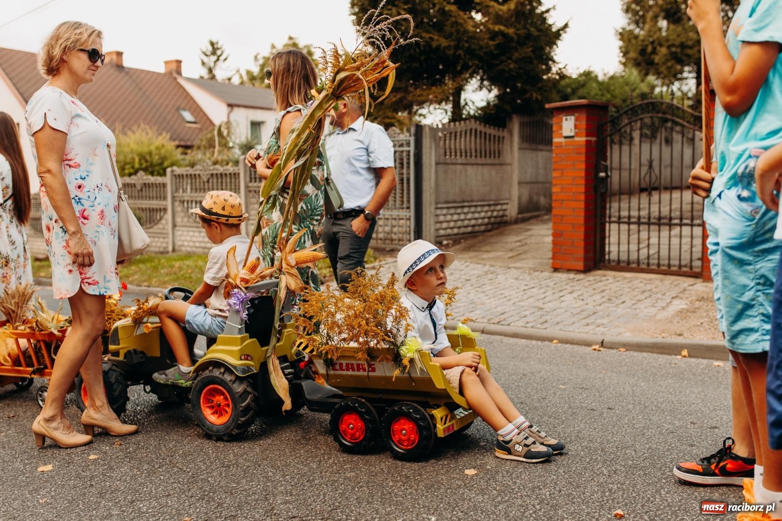 Zdjęcie w galerii na portalu naszraciborz.pl: Po trzech latach dożynki wróciły do Raciborza. Markowice gospodarzem [FOTO i WIDEO] wiadomości z regionu