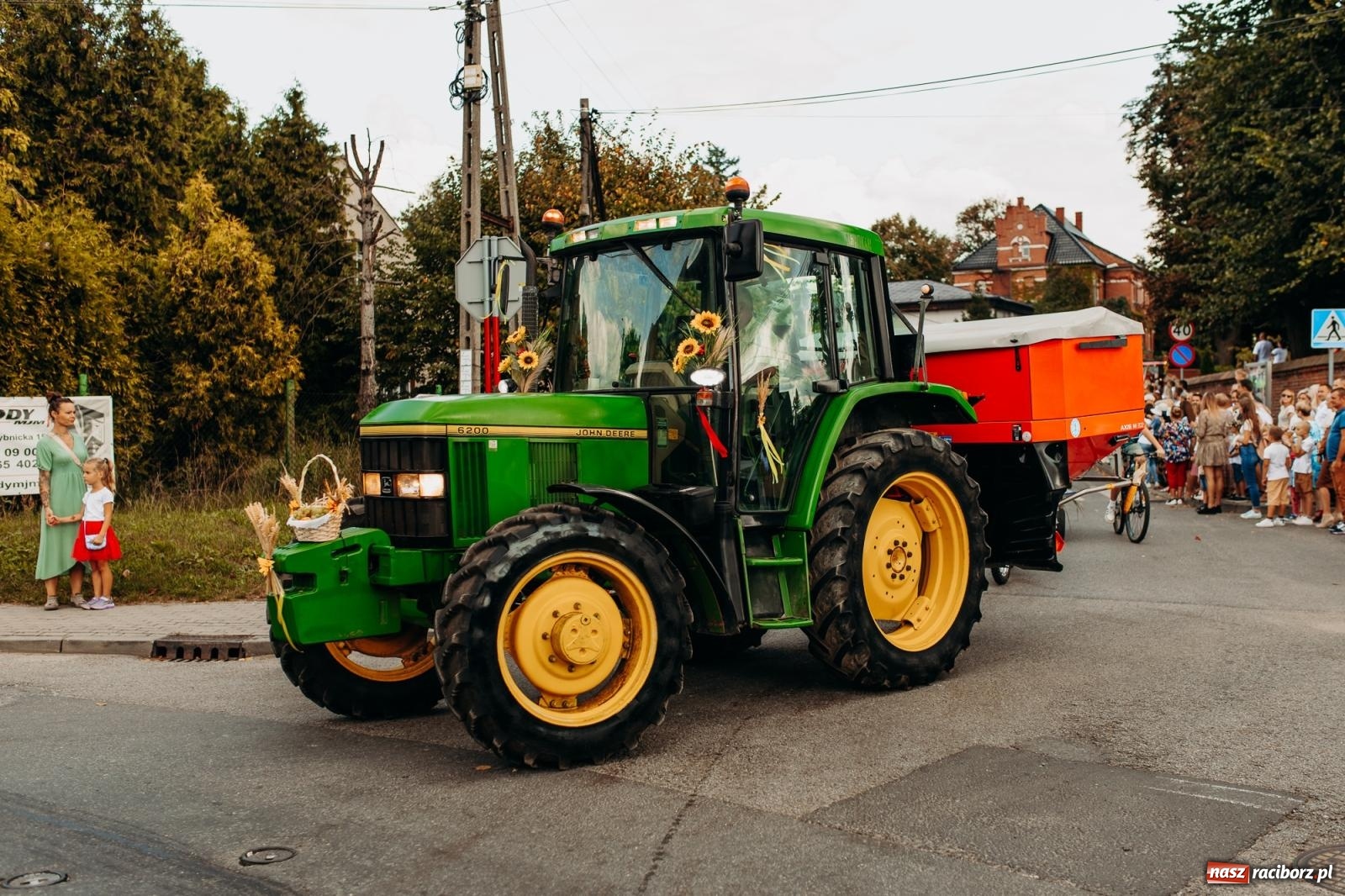 Zdjęcie w galerii na portalu naszraciborz.pl: Po trzech latach dożynki wróciły do Raciborza. Markowice gospodarzem [FOTO i WIDEO] wiadomości z regionu