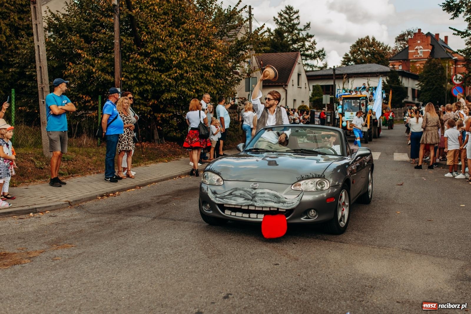 Zdjęcie w galerii na portalu naszraciborz.pl: Po trzech latach dożynki wróciły do Raciborza. Markowice gospodarzem [FOTO i WIDEO] wiadomości z regionu