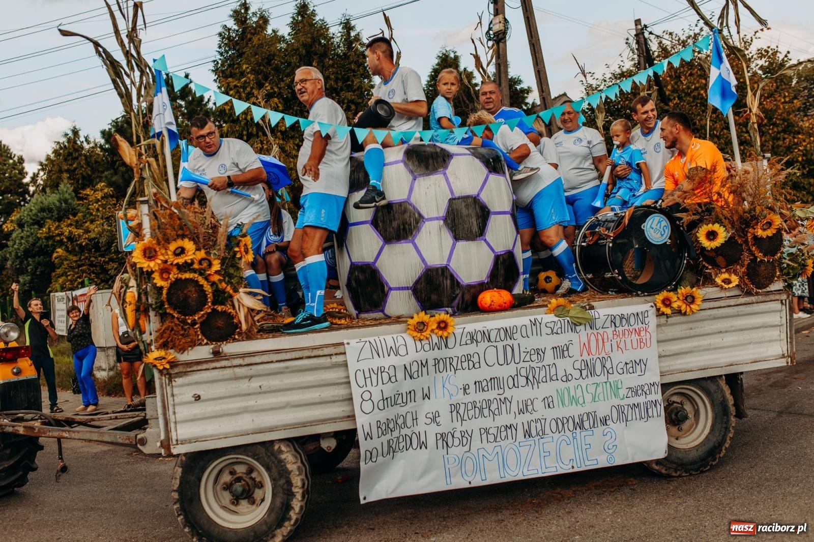 Zdjęcie w galerii na portalu naszraciborz.pl: Po trzech latach dożynki wróciły do Raciborza. Markowice gospodarzem [FOTO i WIDEO] wiadomości z regionu