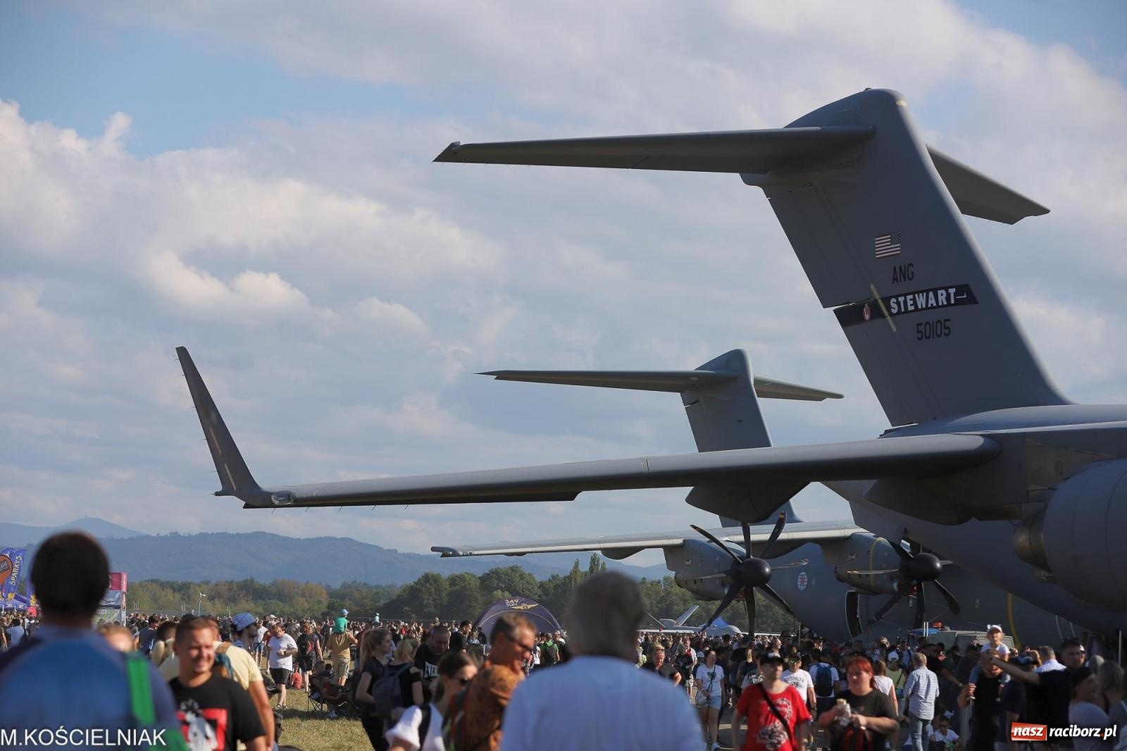 Zdjęcie w galerii na portalu naszraciborz.pl: Tysiące ludzi na Dniach NATO w Ostrawie. Polska specjalnym partnerem wydarzenia [FOTO] wiadomości z regionu