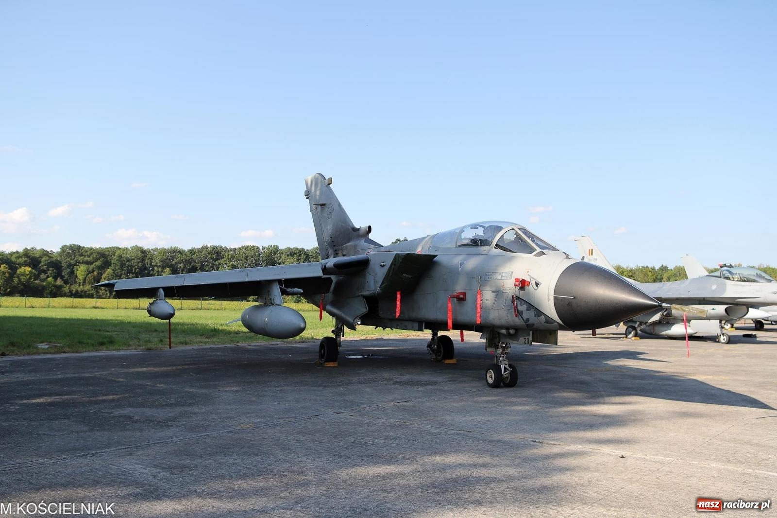 Zdjęcie w galerii na portalu naszraciborz.pl: Tysiące ludzi na Dniach NATO w Ostrawie. Polska specjalnym partnerem wydarzenia [FOTO] wiadomości z regionu