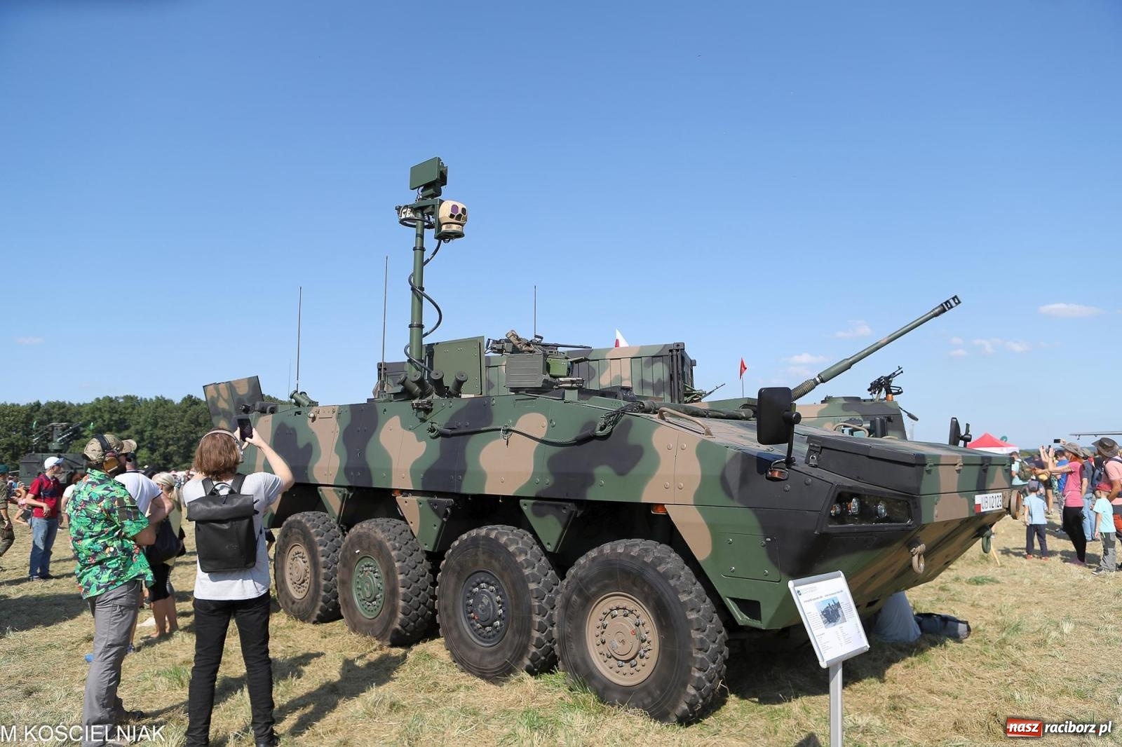 Zdjęcie w galerii na portalu naszraciborz.pl: Tysiące ludzi na Dniach NATO w Ostrawie. Polska specjalnym partnerem wydarzenia [FOTO] wiadomości z regionu