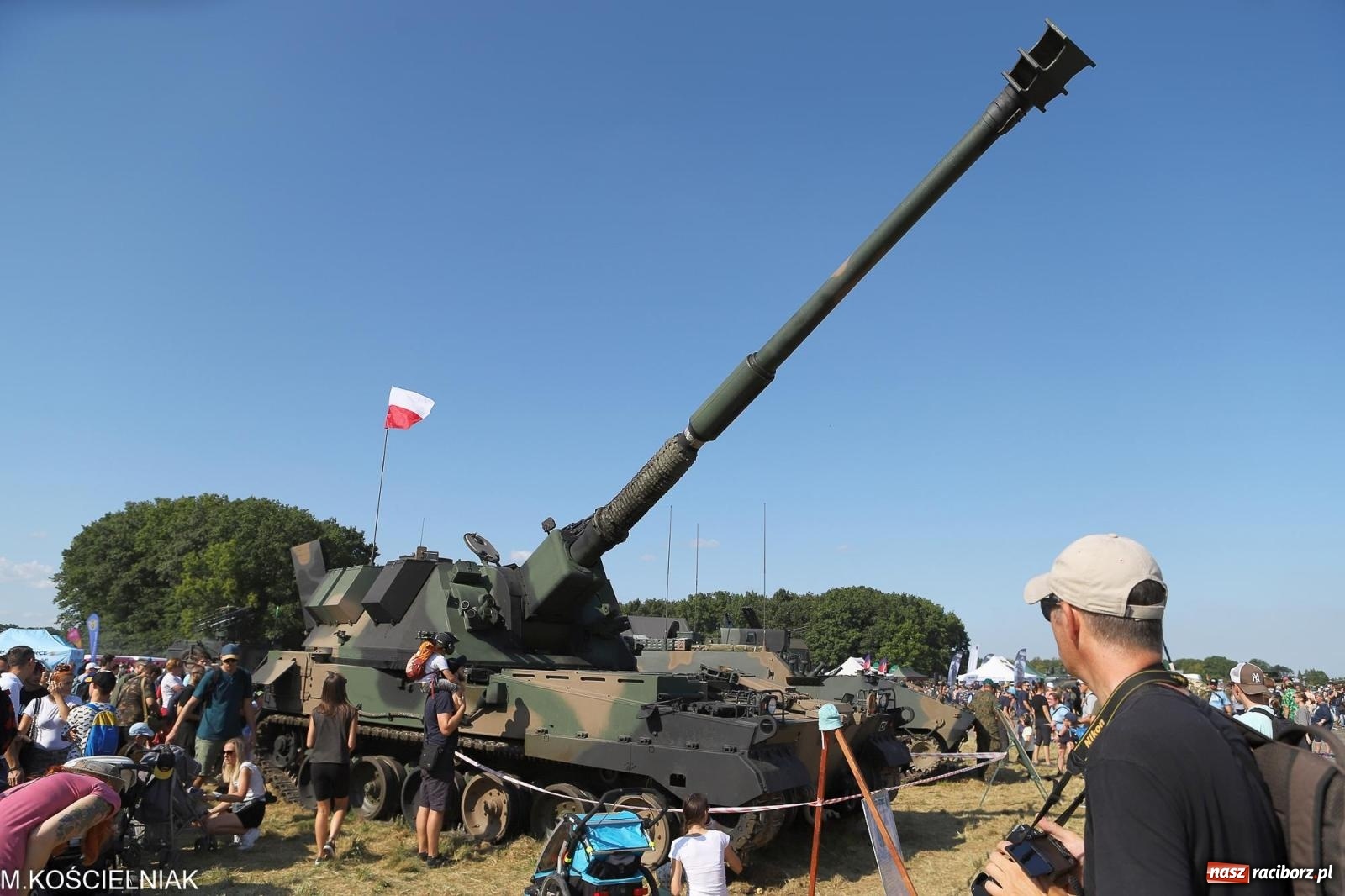 Zdjęcie w galerii na portalu naszraciborz.pl: Tysiące ludzi na Dniach NATO w Ostrawie. Polska specjalnym partnerem wydarzenia [FOTO] wiadomości z regionu