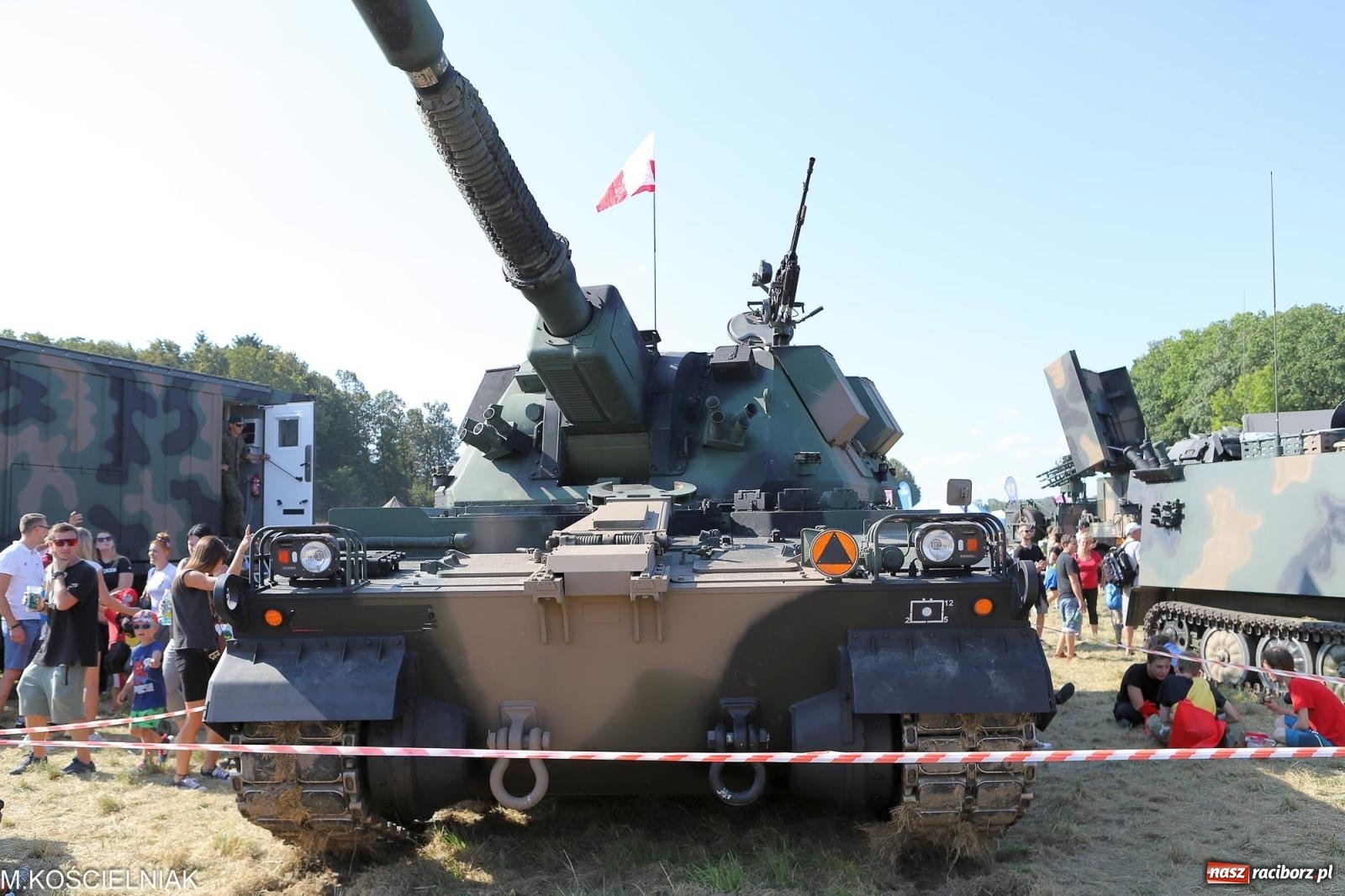 Zdjęcie w galerii na portalu naszraciborz.pl: Tysiące ludzi na Dniach NATO w Ostrawie. Polska specjalnym partnerem wydarzenia [FOTO] wiadomości z regionu