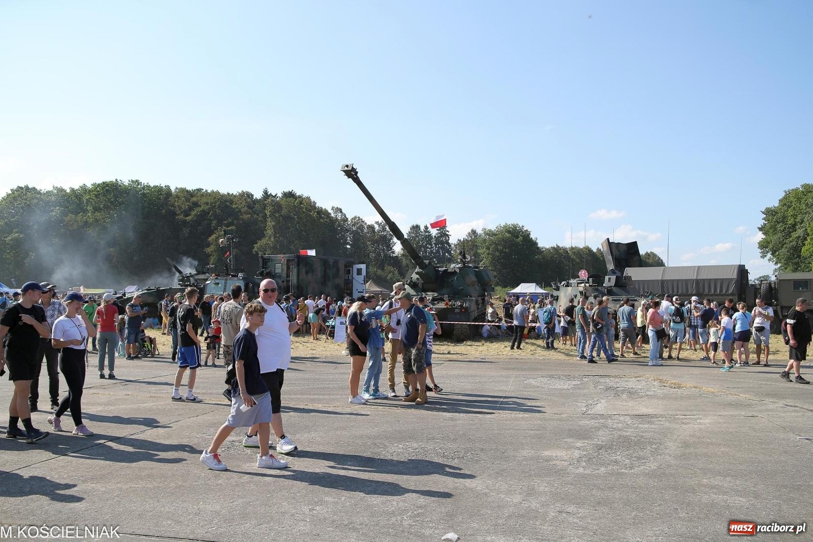 Zdjęcie w galerii na portalu naszraciborz.pl: Tysiące ludzi na Dniach NATO w Ostrawie. Polska specjalnym partnerem wydarzenia [FOTO] wiadomości z regionu