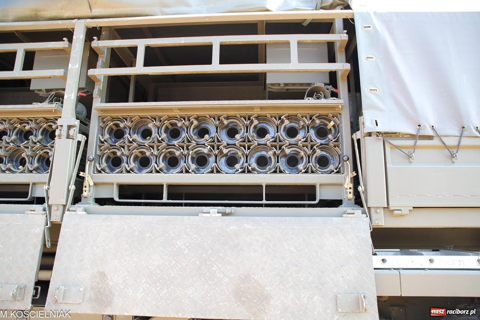 Zdjęcie w galerii na portalu naszraciborz.pl: Tysiące ludzi na Dniach NATO w Ostrawie. Polska specjalnym partnerem wydarzenia [FOTO] wiadomości z regionu