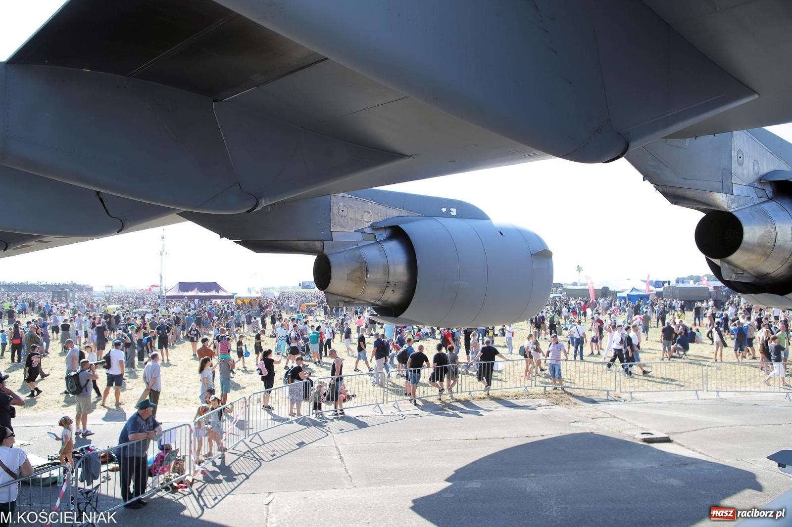 Zdjęcie w galerii na portalu naszraciborz.pl: Tysiące ludzi na Dniach NATO w Ostrawie. Polska specjalnym partnerem wydarzenia [FOTO] wiadomości z regionu