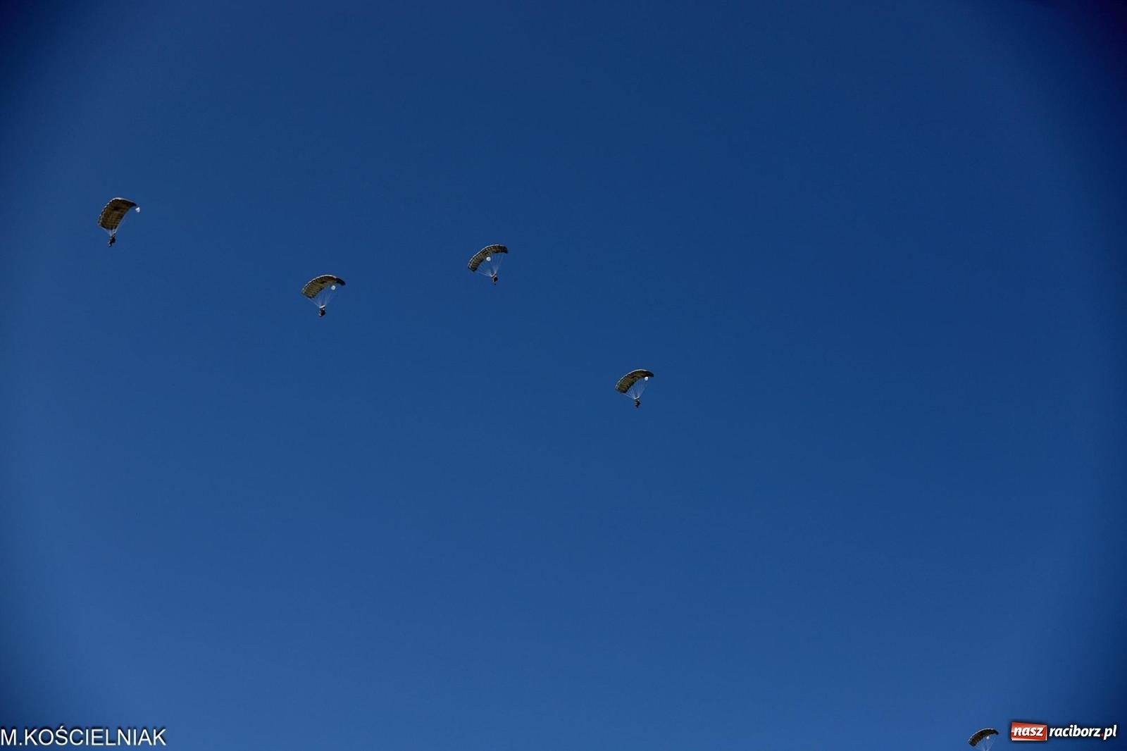 Zdjęcie w galerii na portalu naszraciborz.pl: Tysiące ludzi na Dniach NATO w Ostrawie. Polska specjalnym partnerem wydarzenia [FOTO] wiadomości z regionu