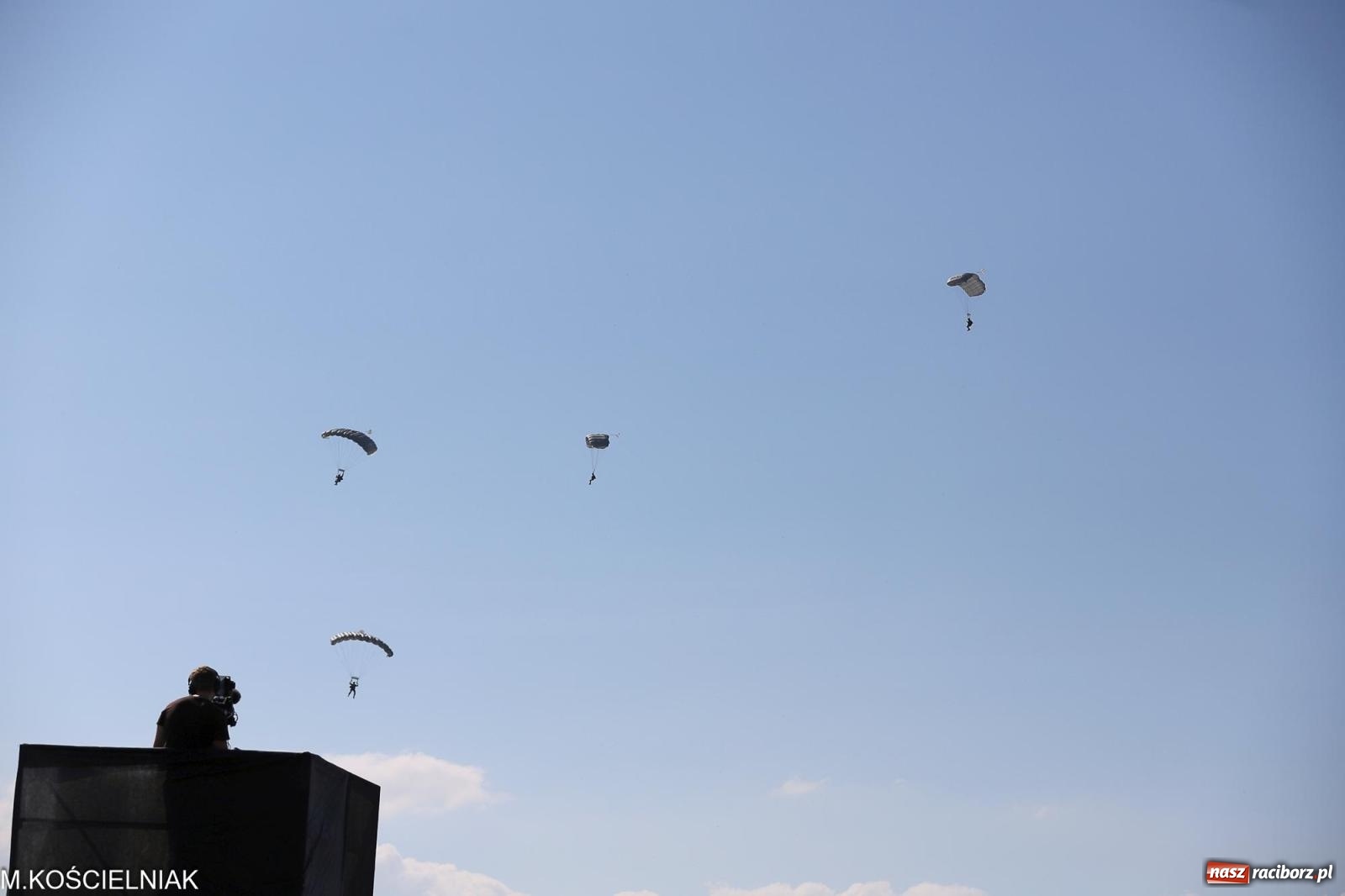 Zdjęcie w galerii na portalu naszraciborz.pl: Tysiące ludzi na Dniach NATO w Ostrawie. Polska specjalnym partnerem wydarzenia [FOTO] wiadomości z regionu