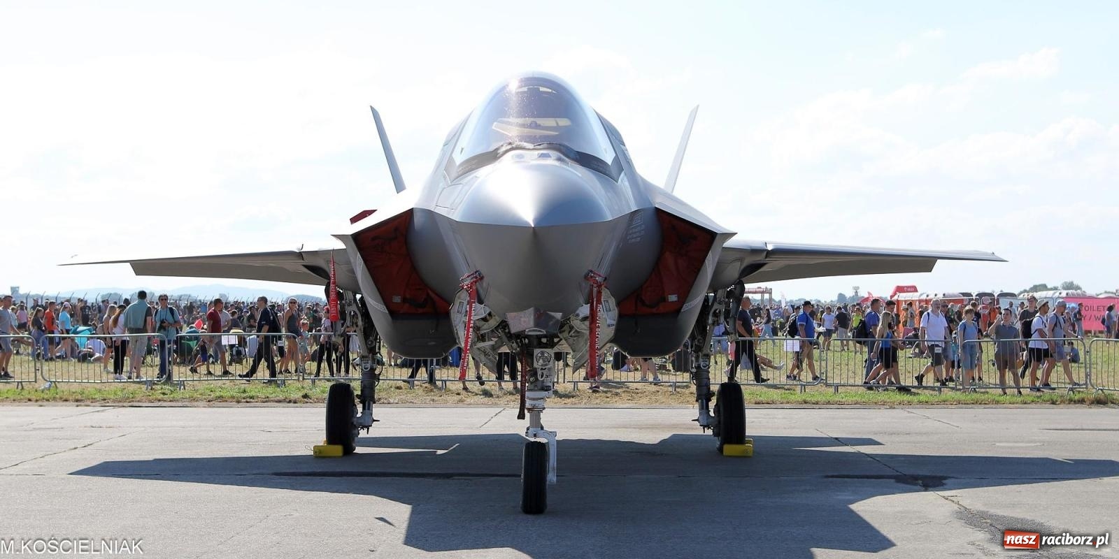 Zdjęcie w galerii na portalu naszraciborz.pl: Tysiące ludzi na Dniach NATO w Ostrawie. Polska specjalnym partnerem wydarzenia [FOTO] wiadomości z regionu