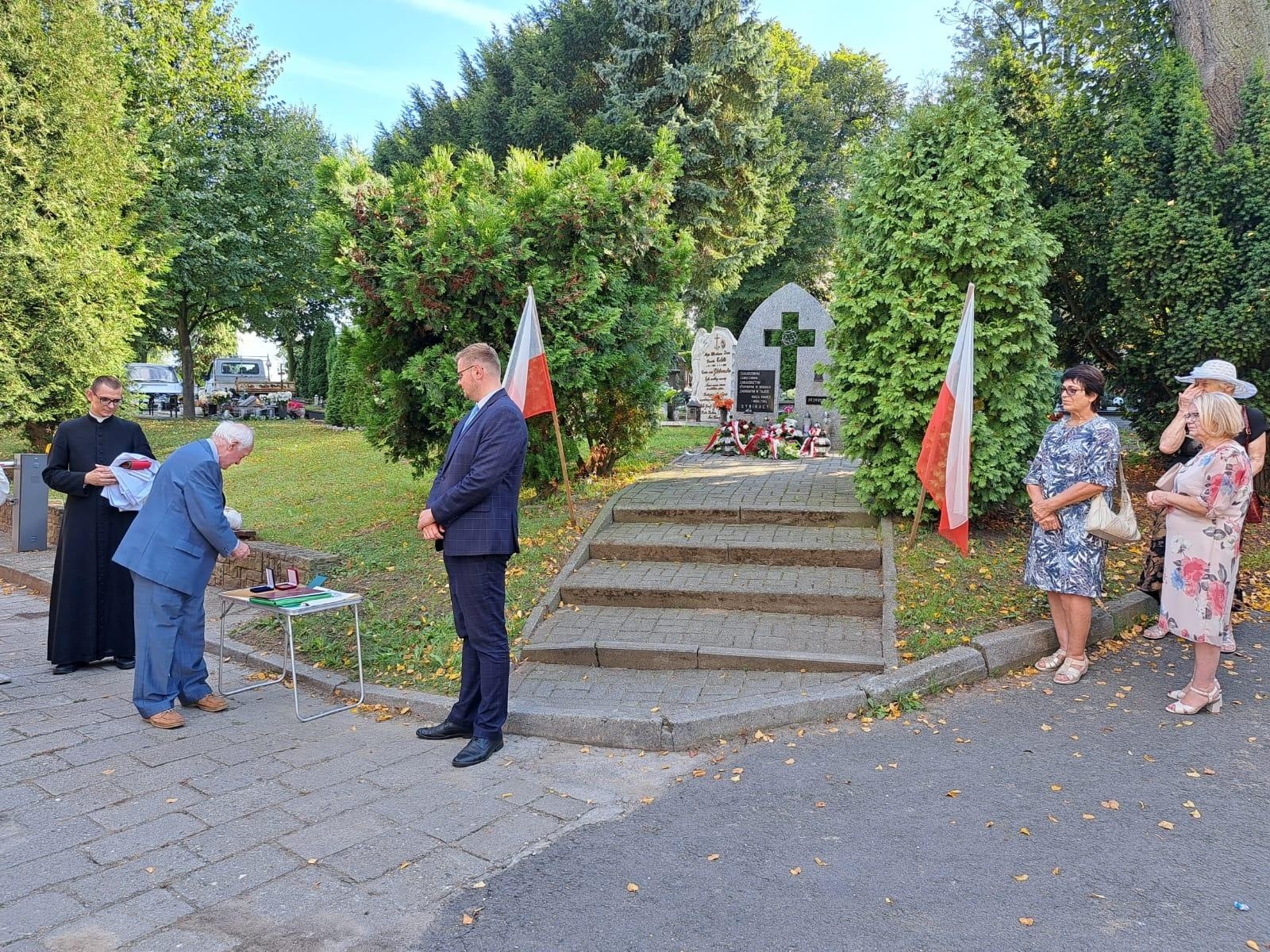 Zdjęcie w galerii na portalu naszraciborz.pl: Pamięć o Sybirakach nie ginie. Wspomnienie 17 września na Jeruzalem wiadomości z regionu
