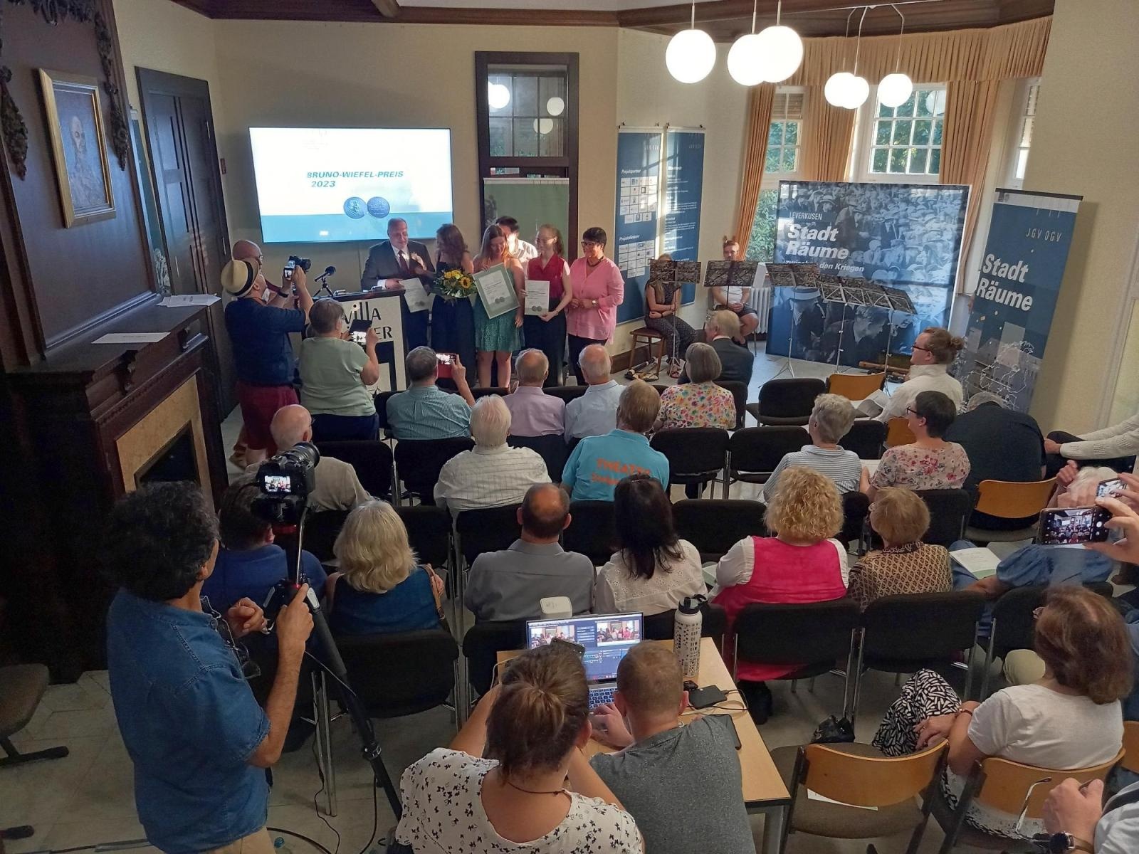 Zdjęcie w galerii na portalu naszraciborz.pl: Przyjaciele z Europy podsumowali wieloletni projekt historyczny wiadomości z regionu