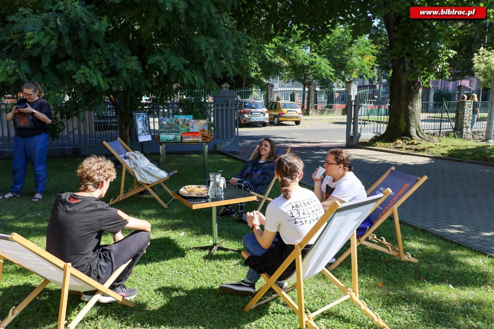 Zdjęcie w galerii na portalu naszraciborz.pl: Kraina Cienia – premiera bibliotecznej gry mobilnej wiadomości z regionu