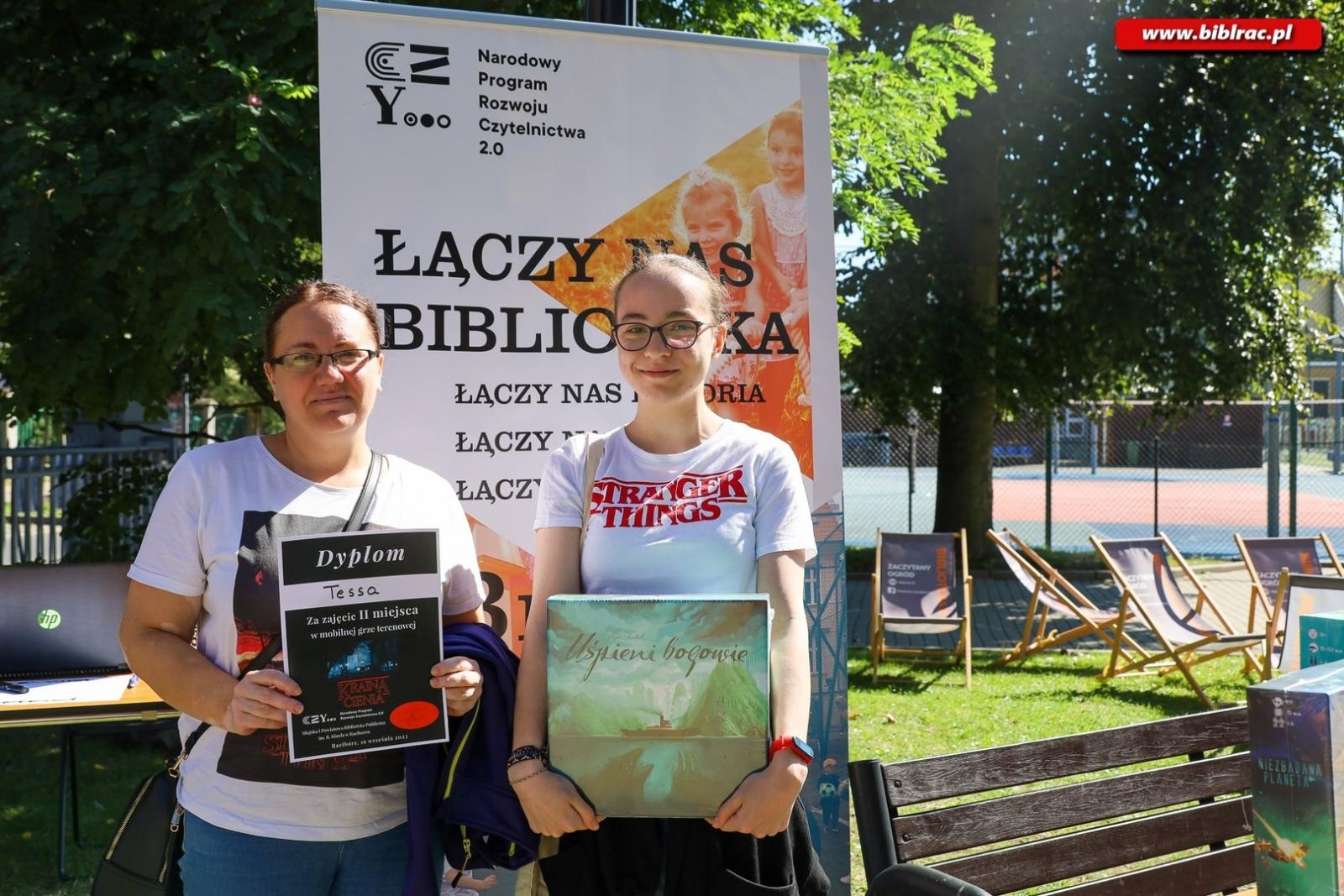 Zdjęcie w galerii na portalu naszraciborz.pl: Kraina Cienia – premiera bibliotecznej gry mobilnej wiadomości z regionu