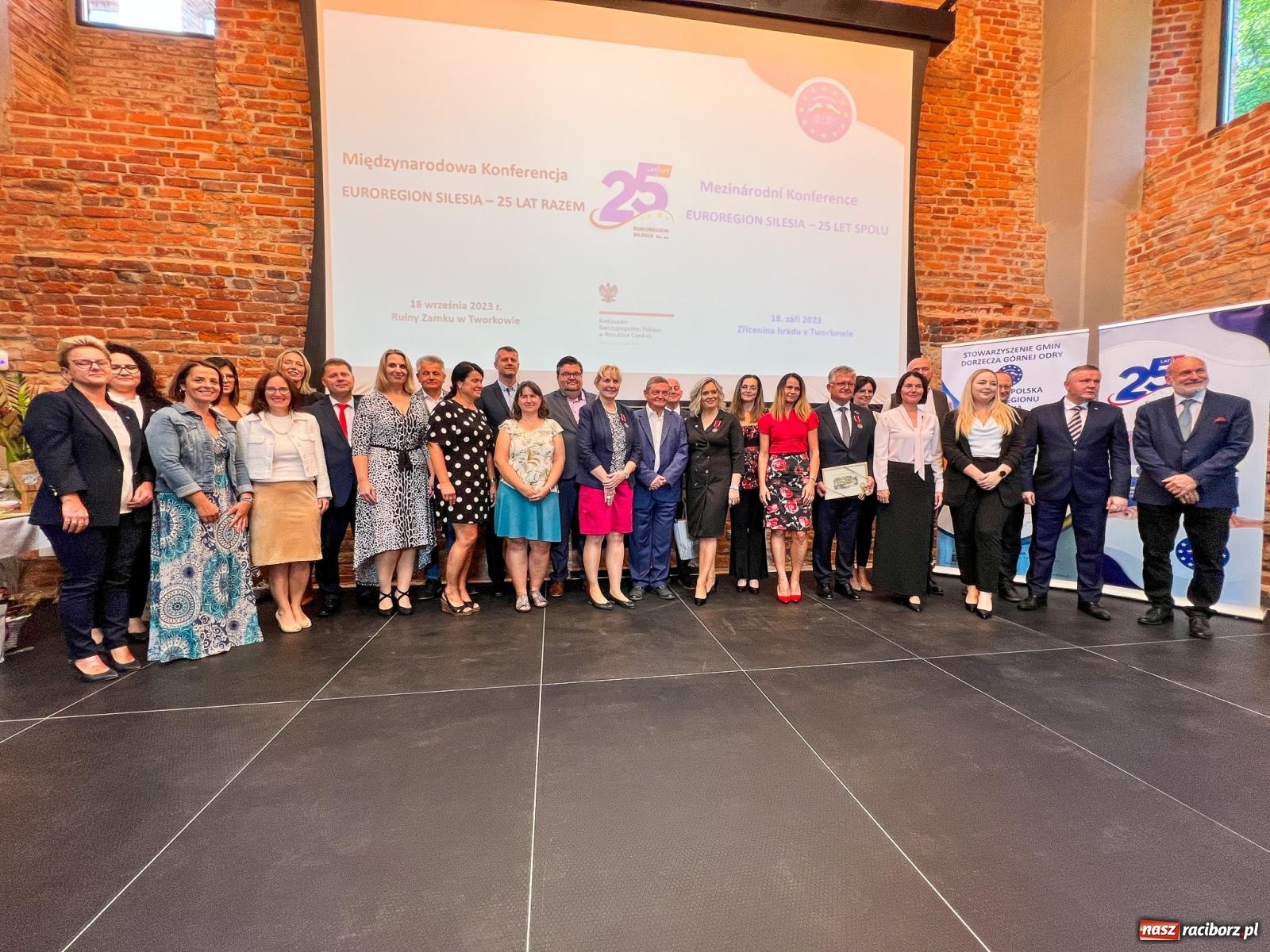 Zdjęcie w galerii na portalu naszraciborz.pl: Transgraniczne święto w Tworkowie. Srebrny jubileusz Euroregionu Silesia wiadomości z regionu