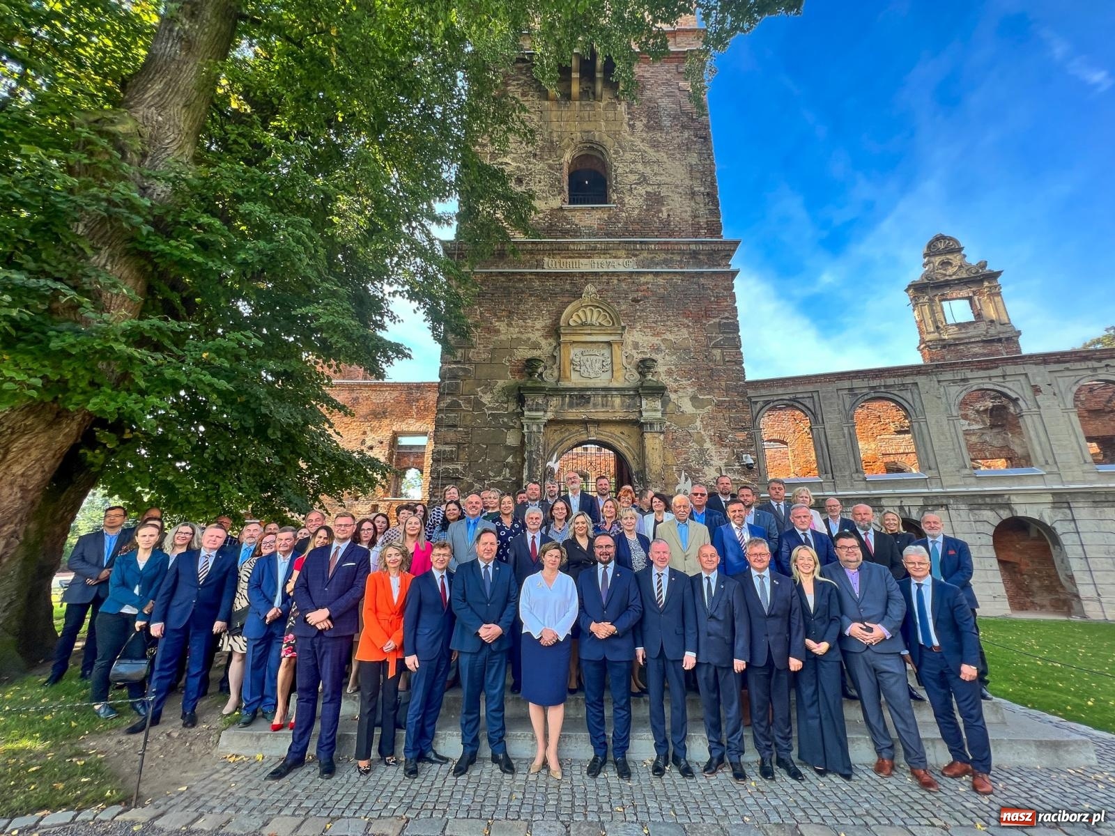 Zdjęcie w galerii na portalu naszraciborz.pl: Transgraniczne święto w Tworkowie. Srebrny jubileusz Euroregionu Silesia wiadomości z regionu