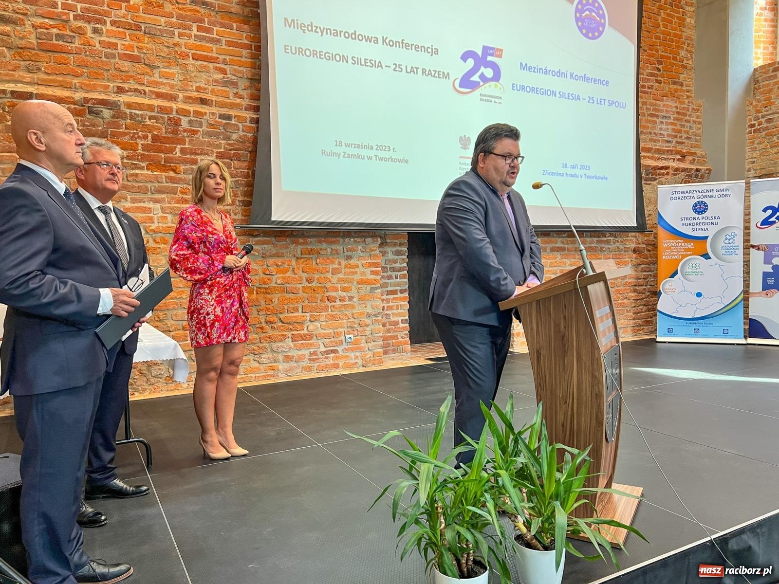 Zdjęcie w galerii na portalu naszraciborz.pl: Transgraniczne święto w Tworkowie. Srebrny jubileusz Euroregionu Silesia wiadomości z regionu