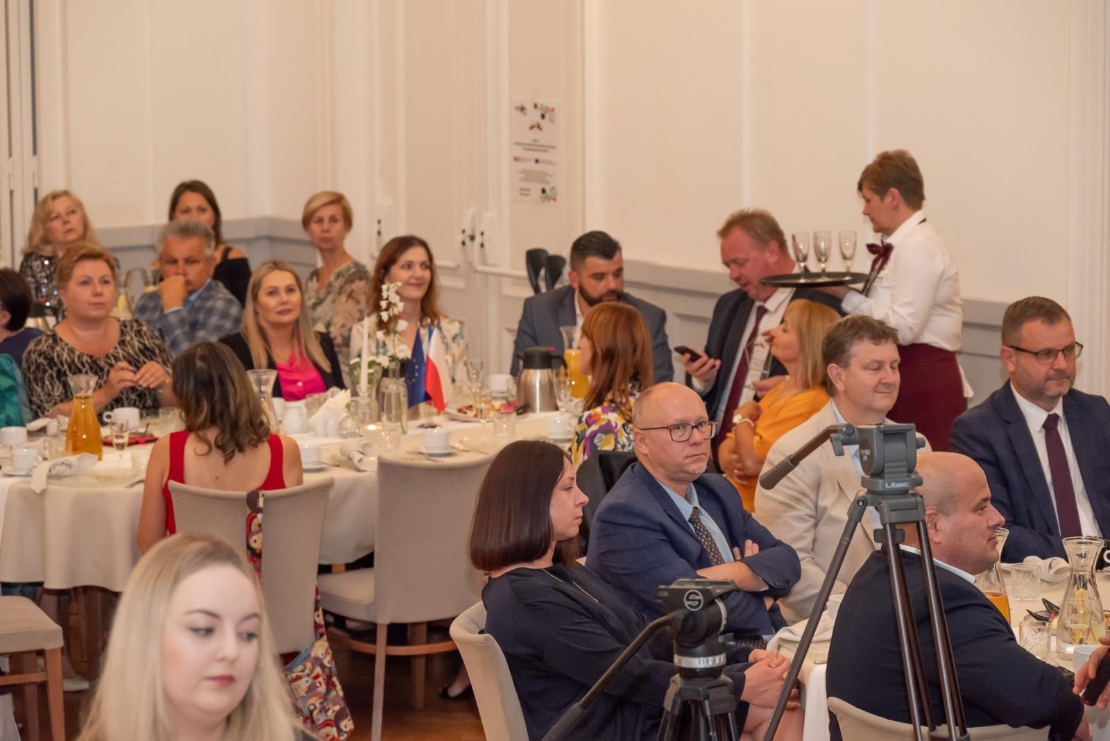 Zdjęcie w galerii na portalu naszraciborz.pl: Gala Funduszu Mikroprojektów Euroregionu Silesia w Boguminie wiadomości z regionu