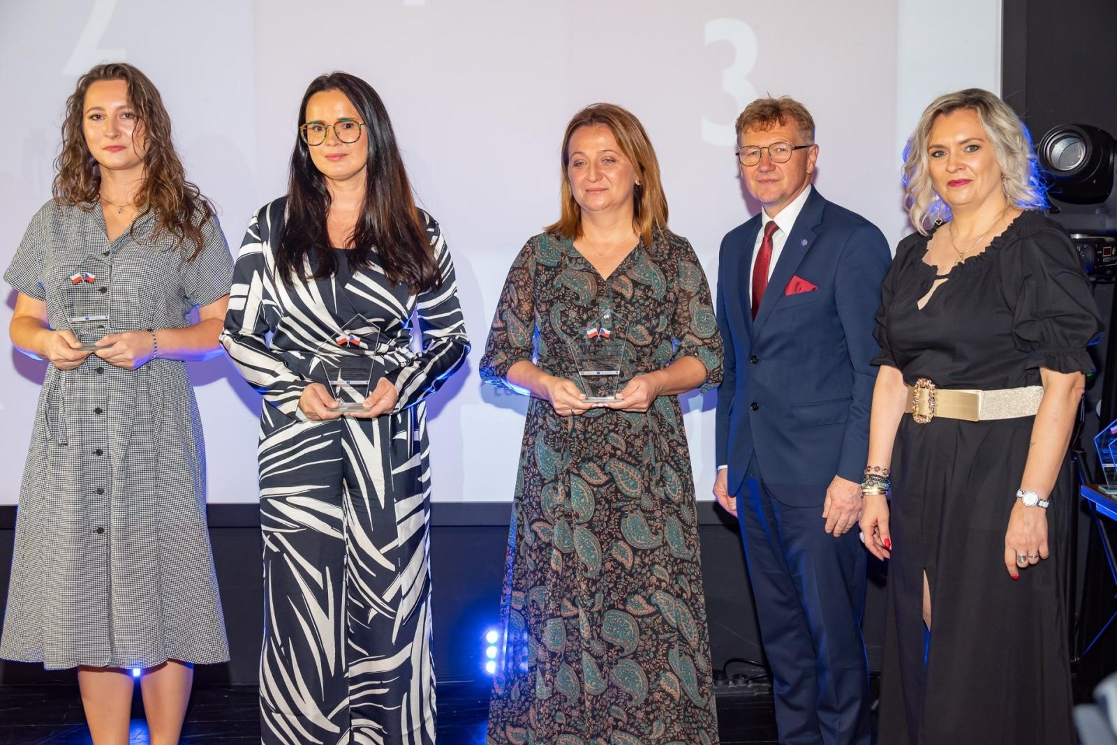 Zdjęcie w galerii na portalu naszraciborz.pl: Gala Funduszu Mikroprojektów Euroregionu Silesia w Boguminie wiadomości z regionu