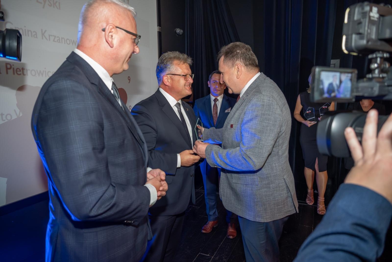 Zdjęcie w galerii na portalu naszraciborz.pl: Gala Funduszu Mikroprojektów Euroregionu Silesia w Boguminie wiadomości z regionu