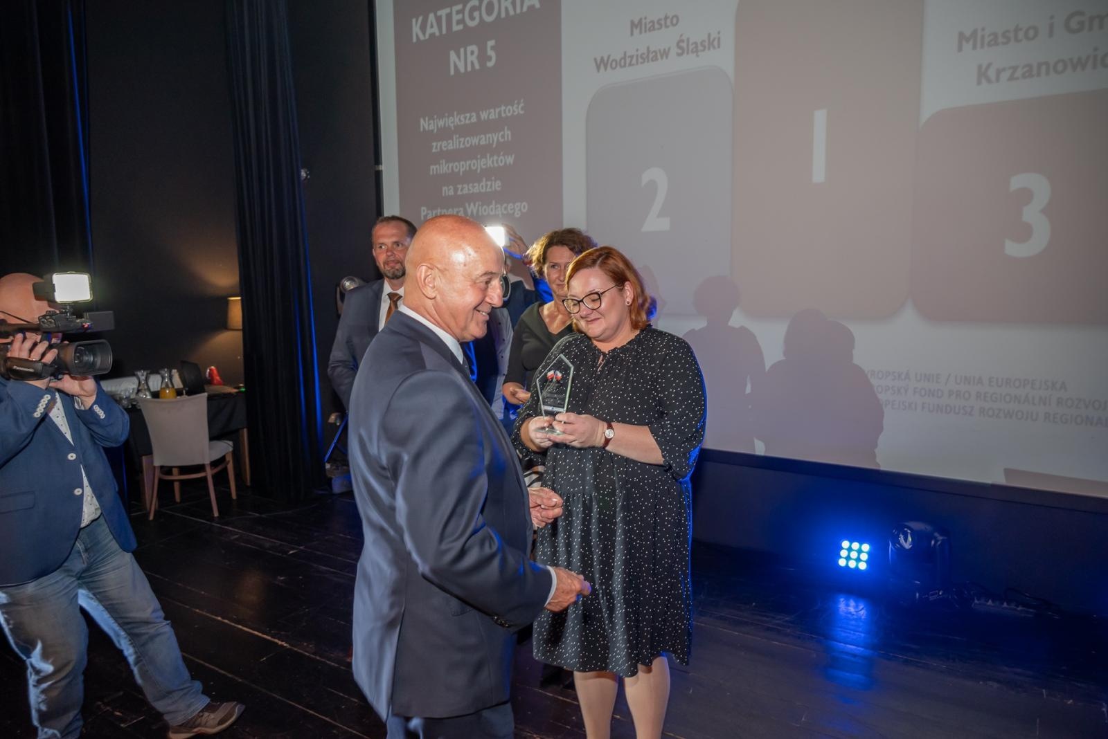 Zdjęcie w galerii na portalu naszraciborz.pl: Gala Funduszu Mikroprojektów Euroregionu Silesia w Boguminie wiadomości z regionu