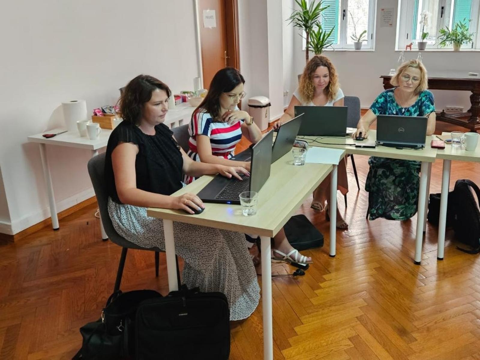 Zdjęcie w galerii na portalu naszraciborz.pl: Nauczyciele z Rudnika na zagranicznym kursie w ramach programu Erasmus+ wiadomości z regionu