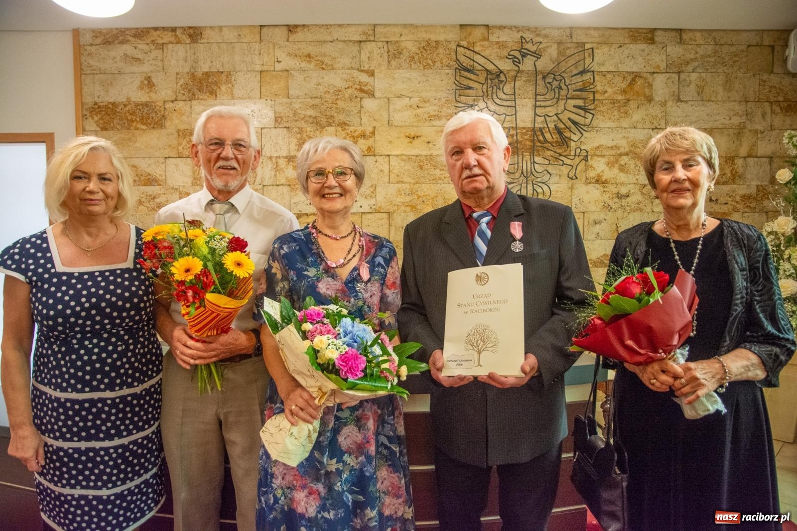 Zdjęcie w galerii na portalu naszraciborz.pl: Złote gody w Raciborzu. Świętuje siedem par [FOTO i WIDEO] wiadomości z regionu